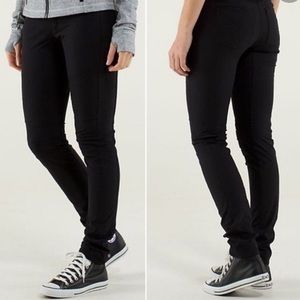 Lululemon bust a move Moto pant size 4